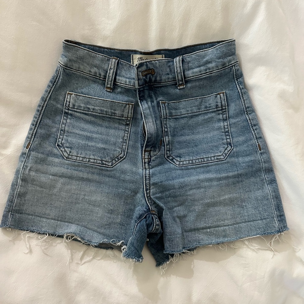 high-rise denim shorts in beasley wash: eco edition